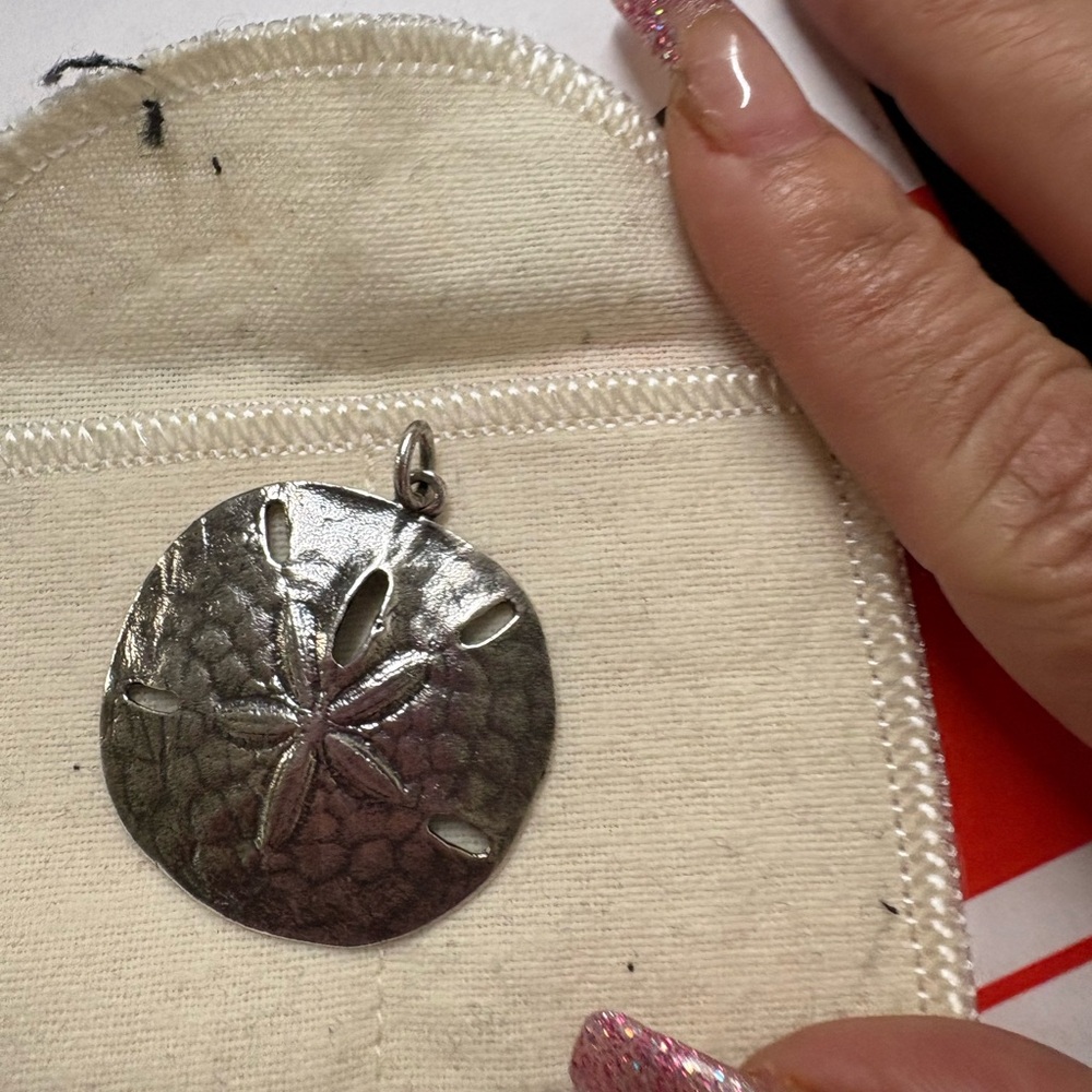 James Avery Silver Sand Dollar Pendant Necklace